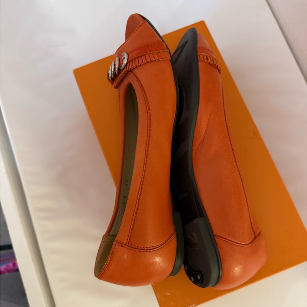 AGL ATTILIO GIUSTI LEOMBRUNI Mango Orange Leather Flats with Buckle Accents, 40 - Picture 8 of 10